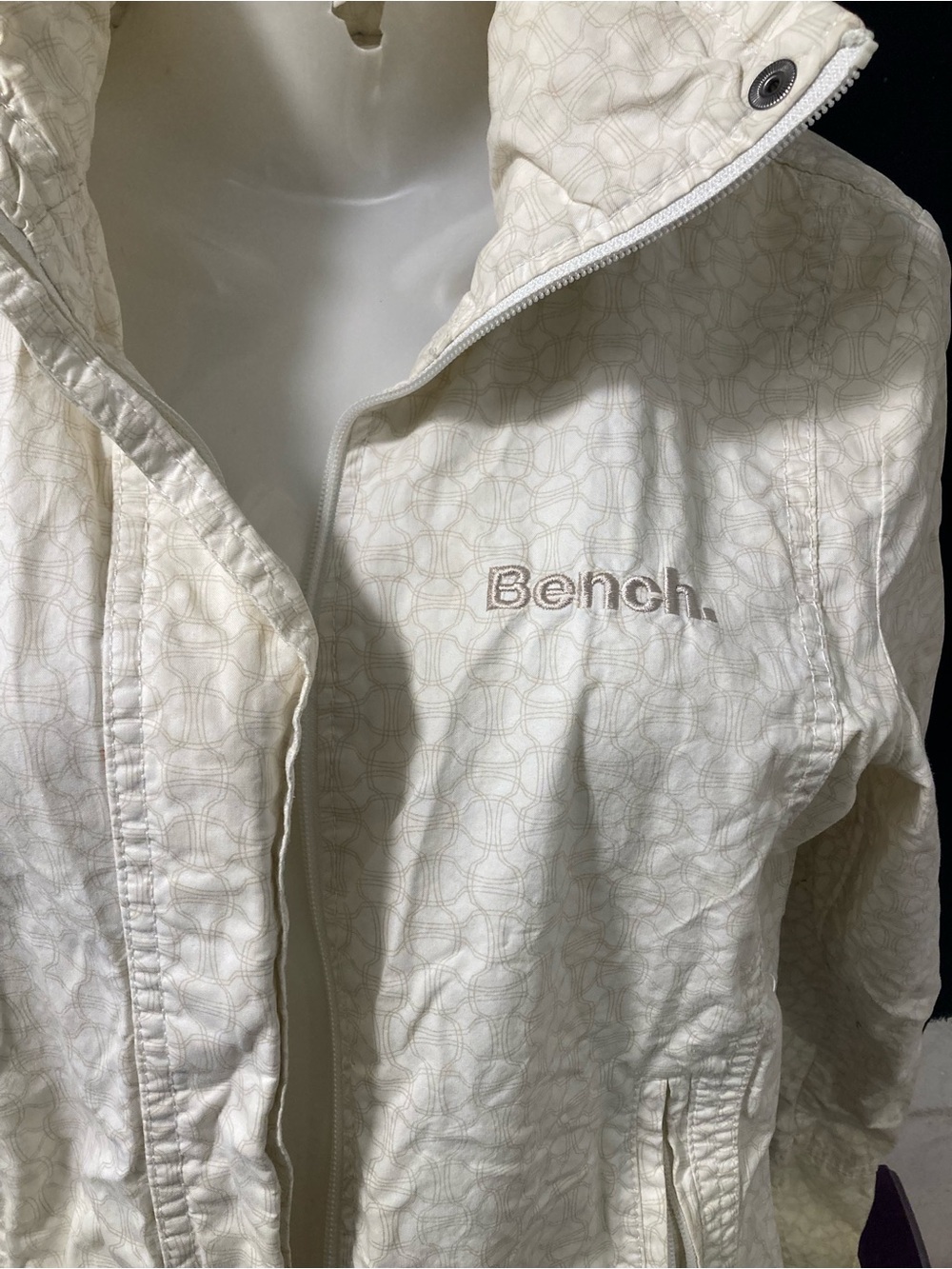 Bench Cream Zip Jacket Y2K Logo Collar Lightweight Coat Size S